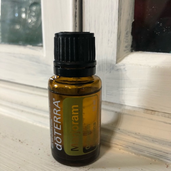 Doterra Marjoram Essential Oil - 15ml - Picture 2 of 2